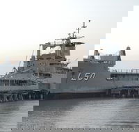 HMAS Tobruk Dive - Accommodation ACT