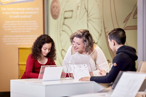 Royal Australian Mint - Accommodation ACT 2
