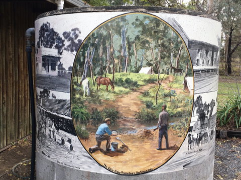 Tatong Tavern Water Tank - Accommodation ACT 0