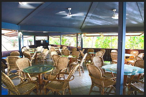 Pathfinder Jumping Crocodile Cruise Shuttle Bus - Accommodation ACT 2