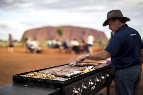 Sunset Australian Barbecue Dinner In Uluru - Accommodation ACT 1