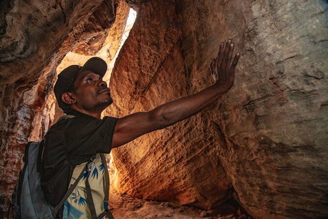 Arnhem Land Injalak Hill Full-Day Tour From Darwin - Accommodation ACT 12