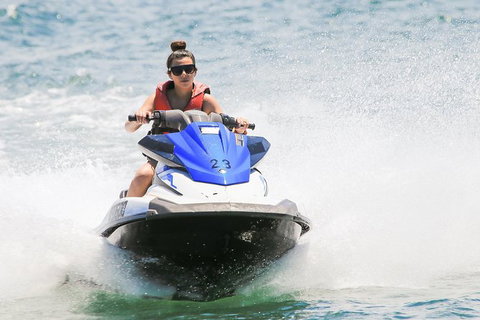 Jet Ski Rental With Free Tutorial In The Heart Of Surfers Paradise - Accommodation ACT 2