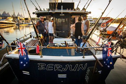 Fishing In The Marina Mirage - Accommodation ACT 0