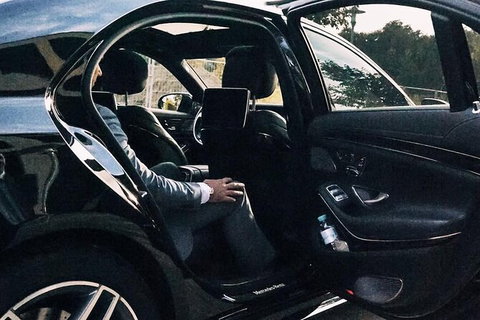 Arrival Private Transfers From Gold Coast Airport OOL To Gold Coast City - Accommodation ACT 2