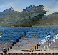 Cradle Mountain Guided Walk with Gourmet Hamper - Accommodation ACT