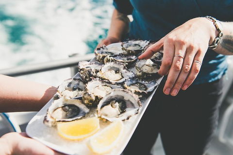 Deep-to-Dish: Tasmanian Seafood Experience - Afternoon Tour - Accommodation ACT 11