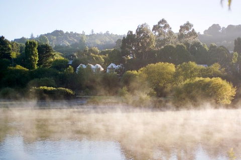 2-Day Private Daylesford & Macedon Ranges Gourmet Food Trail Tour From Melbourne - Accommodation ACT 0
