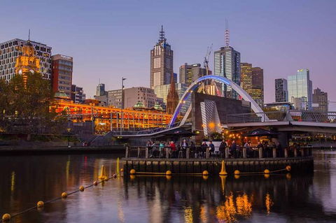 Melbourne Airport Transfers: Melbourne To Melbourne Airport MEL In Luxury Car - Accommodation ACT 6