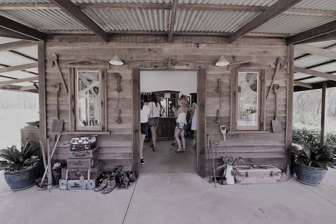 The Favourite 4 Experience - Accommodation ACT 0
