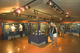 Battery Hill Mining Centre - Accommodation ACT 0
