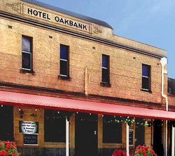 Oakbank Hotel - Accommodation ACT 2