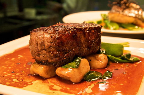 Shangri-La Gardens - Accommodation ACT 3