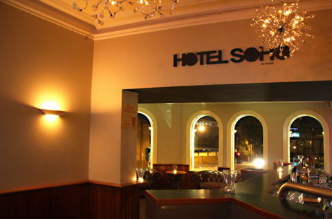 Hotel SOHO - Accommodation ACT 1