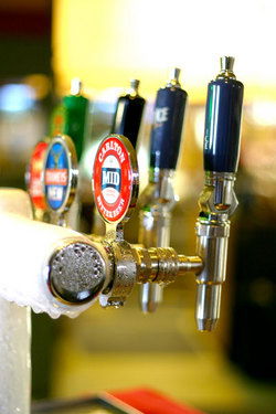 Diggers Tavern - Accommodation ACT 3