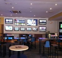 Tacking Point Tavern - Accommodation ACT