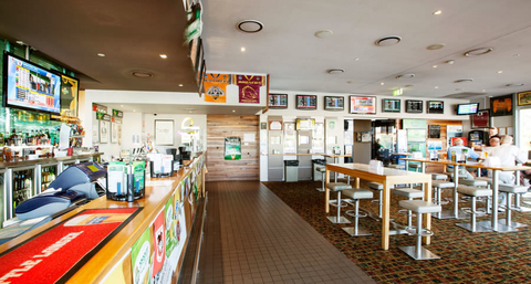 Pelican Waters Tavern - Accommodation ACT 2