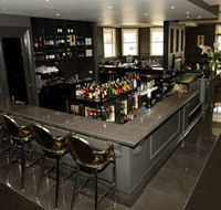 Bunch Of Grapes Hotel - Accommodation ACT