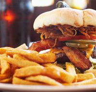 Karama Plaza Tavern - Accommodation ACT