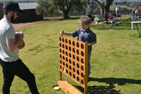 Daddy's Day Out At Borambola Wines By The Roundabout Restaurant - Accommodation ACT 2