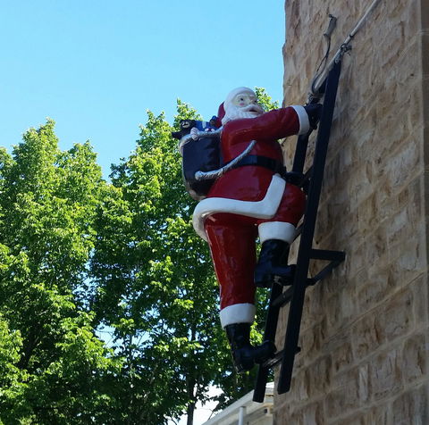 Hahndorf Christmas Market Walking Tours - Accommodation ACT 1