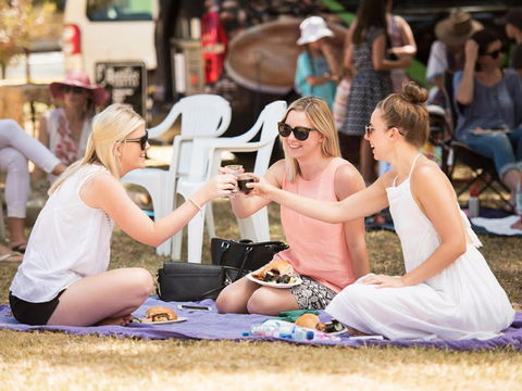 Nundle Country Picnic - Accommodation ACT 0