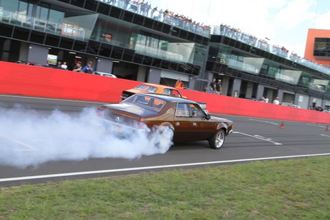 Bathurst Autofest - Accommodation ACT 0