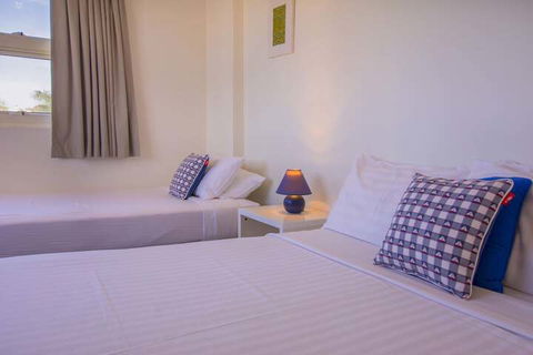 84 The Spit Holiday Apartments - Accommodation ACT 5