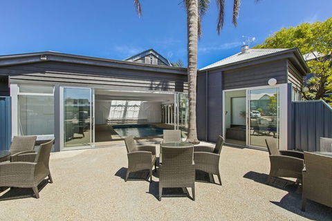 Bellevue On The Lakes - Accommodation ACT 4