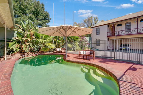 Prince Of Wales Motor Inn - Accommodation ACT 1