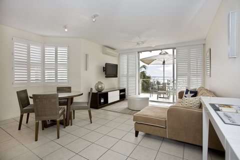 Maison Noosa Beachfront Resort - Accommodation ACT 3