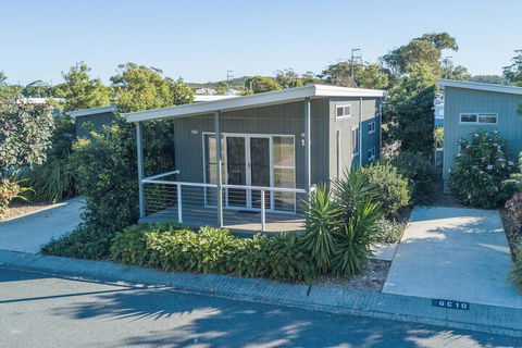 Fingal Bay Holiday Park - Accommodation ACT 2