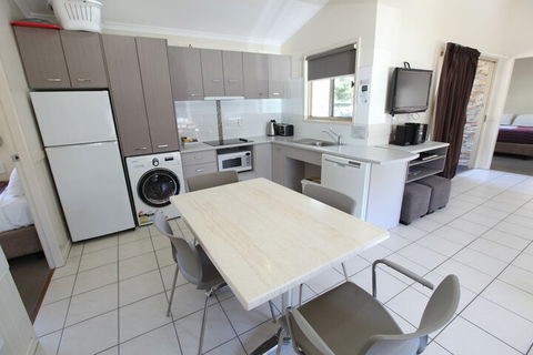 Halifax Holiday Park - Accommodation ACT 5