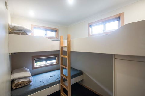 Halifax Holiday Park - Accommodation ACT 6