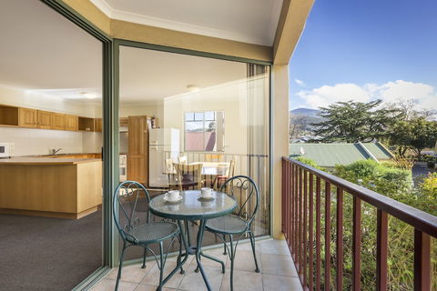 Quest Trinity House - Accommodation ACT 3