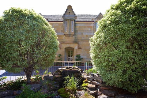 Quest Trinity House - Accommodation ACT 1