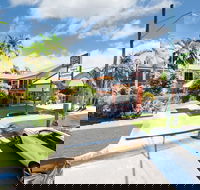 Tropical Queenslander - Accommodation ACT