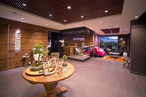 Townhouse Hotel - Accommodation ACT 5
