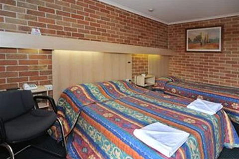 Windsor Terrace Motel - Accommodation ACT 5