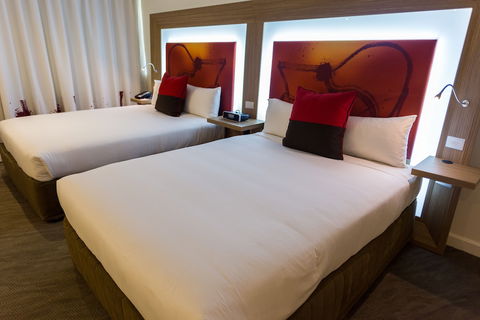 Novotel Sydney West HQ Hotel - Accommodation ACT 2
