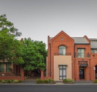Majestic Old Lion Apartments