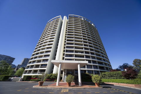 BreakFree Capital Tower - Accommodation ACT 3