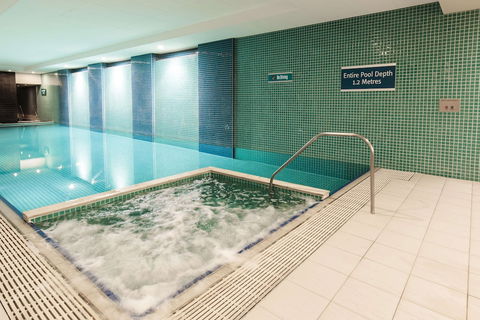Oaks Glenelg Plaza Pier Suites - Accommodation ACT 2