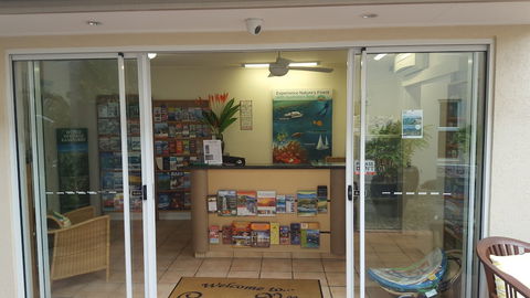 Cayman Villas - Accommodation ACT 0