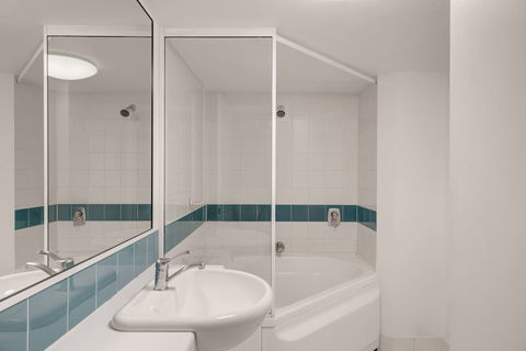 Adina Serviced Apartments Canberra James Court - Accommodation ACT 5