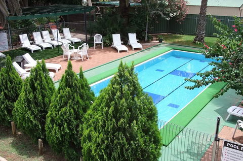 Elkira Court Motel - Accommodation ACT 6