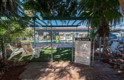 Elkira Court Motel - Accommodation ACT 2