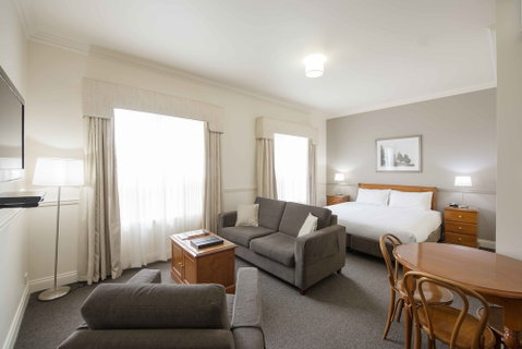 Majestic Tynte Street Apartments - Accommodation ACT 4