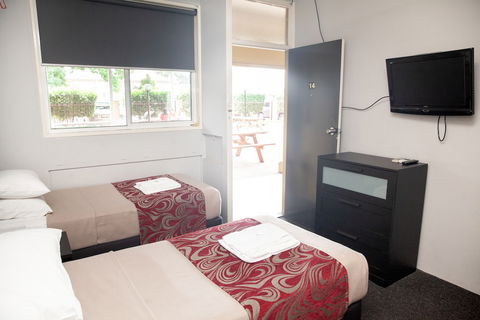 Royal Hotel Singleton - Accommodation ACT 2
