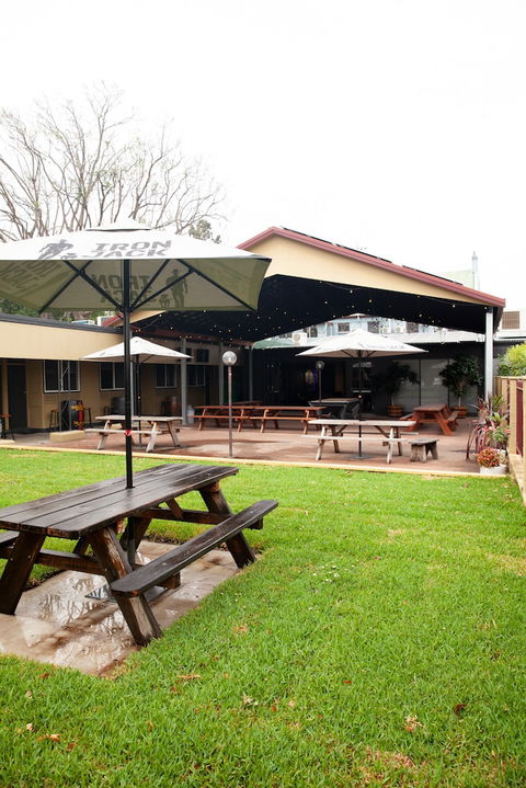 Royal Hotel Singleton - Accommodation ACT 0